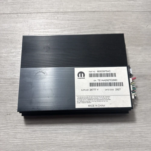 2017-2023 Chrysler 300 68303975AB Used OEM Audio Amplifier
