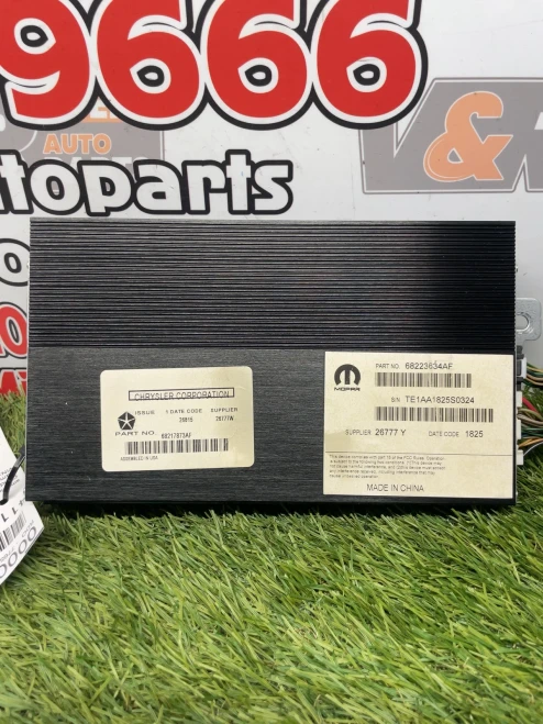 2017 Chrysler 68217873AF Used OEM Audio Amplifier