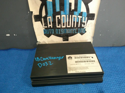 2018-2022 Chrysler 300 68303975AC Used OEM Audio Amplifier