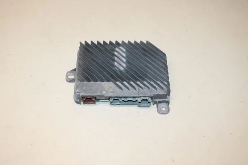 2017-2019 GMC Acadia 84121066 Bose Used OEM Audio Amplifier