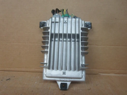 2010-2017 GMC Suburban 25994310 Bose Used OEM Audio Amplifier