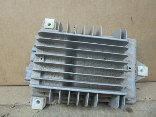 2007-2010 GMC Suburban 20811235 Bose Used OEM Audio Amplifier