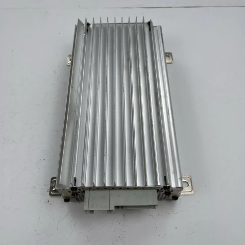 2002-2004 GMC Envoy 15070015 Bose Used OEM Audio Amplifier