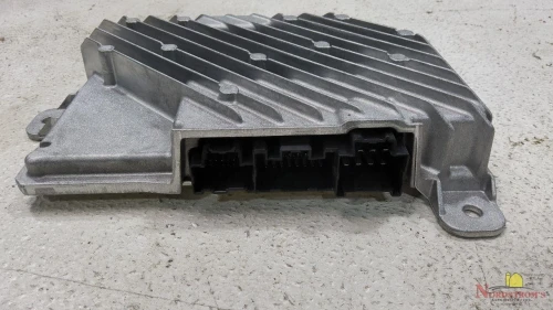 2025 GMC Sierra 85717675 Used OEM Audio Amplifier