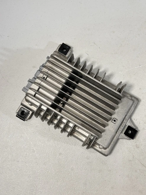 2010-2016 GMC 25994310 Bose Used OEM Audio Amplifier