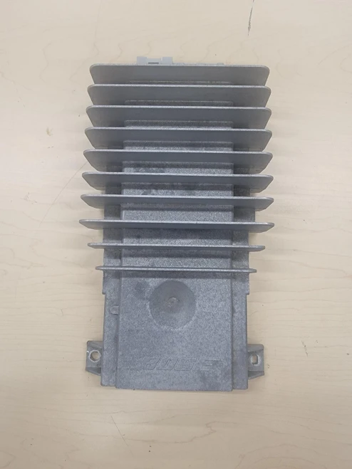 2003-2006 GMC Yukon 15114454 Used OEM Audio Amplifier