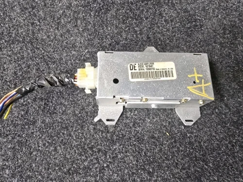 1996-1999 GMC Suburban 16218461 Used OEM Audio Amplifier
