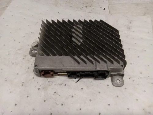 GMC Yukon 84111303 Used OEM Audio Amplifier