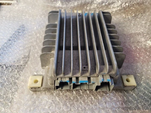 2007-2014 GMC Sierra Used OEM Audio Amplifier