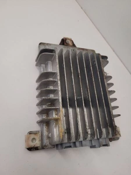 2007-2014 GMC Sierra 15186663 Used OEM Audio Amplifier