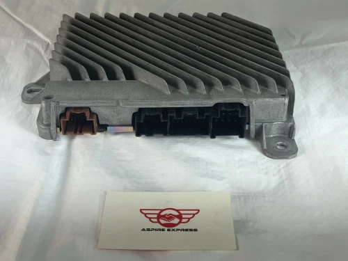 2015-2020 GMC Yukon 84111303 Used OEM Audio Amplifier