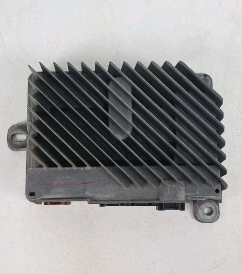 2014 GMC Sierra 1500 23157083 Bose Used OEM Audio Amplifier