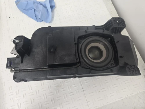 2017-2019 GMC Sierra 22818981 Bose Used OEM Audio Amplifier
