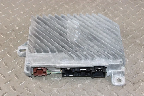 2015-2020 GMC Suburban 23183707 Bose Used OEM Audio Amplifier