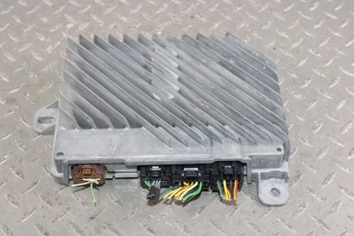 2016-2020 GMC Yukon 23364912 Used OEM Audio Amplifier