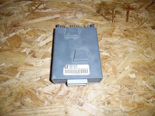 1996-2005 GMC Safari 16228175 Used OEM Audio Amplifier