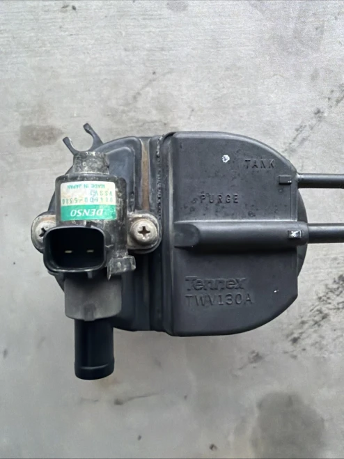 1999 Acura Integra Used OEM EVAP Vapor Charcoal Canister
