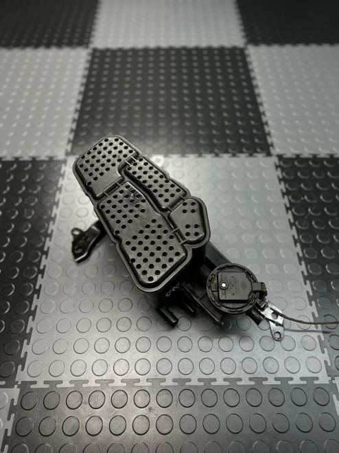 2017-2019 Audi A4 Used OEM EVAP Vapor Charcoal Canister