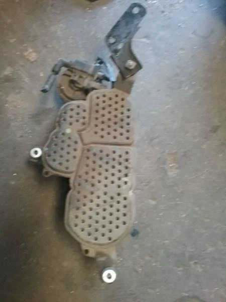 2009 Audi A4 2.0L Used OEM EVAP Vapor Charcoal Canister