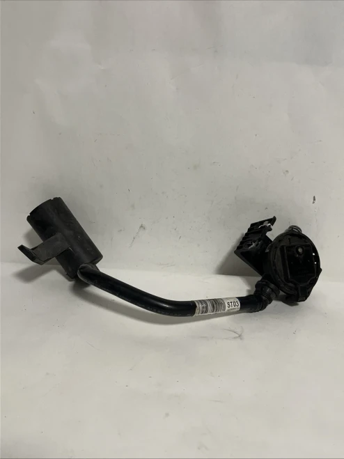 2004-2010 BMW X3 73333301 Used OEM EVAP Vapor Charcoal Canister