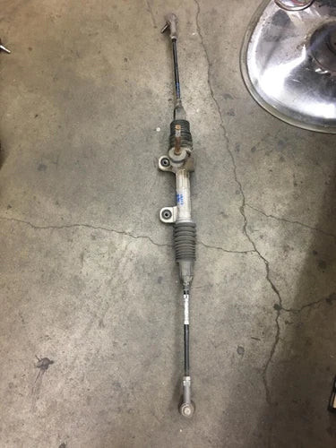 2008-2015 Smart Fortwo Manual Steering Rack And Pinion OEM used OEM rack and pinion