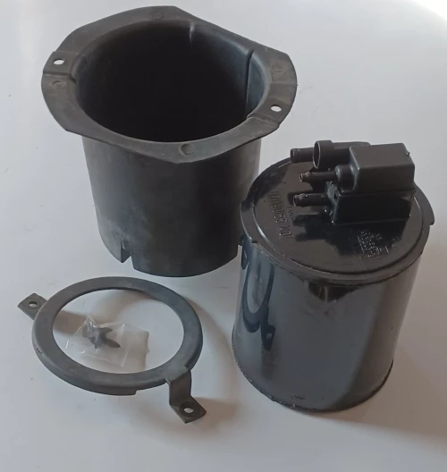 1991 Cadillac Eldorado 17090155 Used OEM EVAP Vapor Charcoal Canister