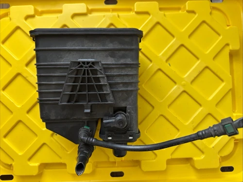 2017-2019 Cadillac XTS 84109051 Used OEM EVAP Vapor Charcoal Canister