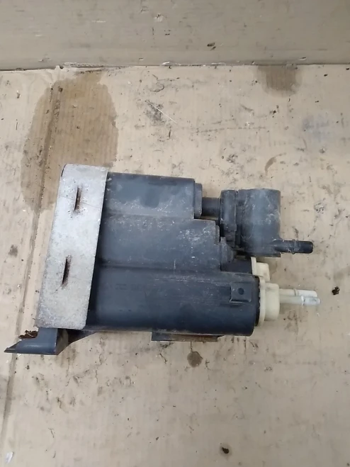 2006-2010 Chevrolet HHR Used OEM EVAP Vapor Charcoal Canister