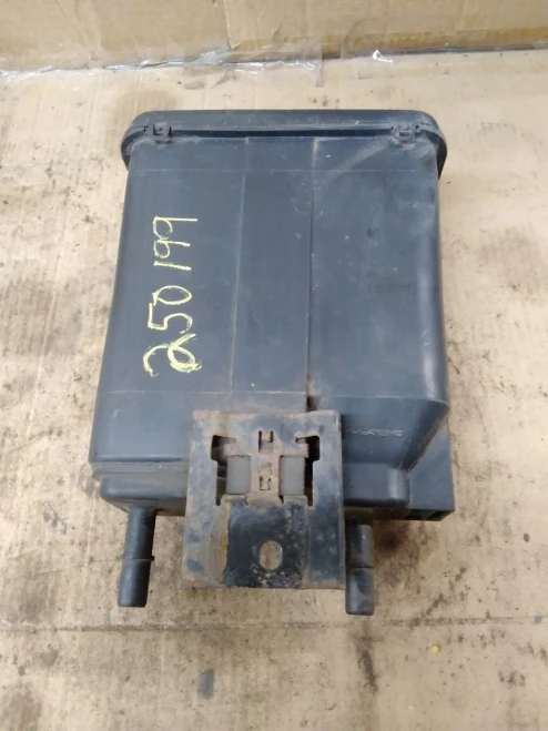 2007 Chevrolet Express 15137021SIERRA 15137021 Used OEM EVAP Vapor Charcoal Canister
