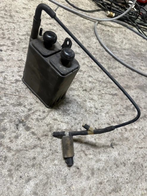 1985-1997 Ford Bronco Used OEM EVAP Vapor Charcoal Canister