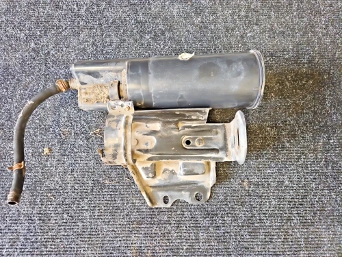 1999-2004 Ford F-250 6.8L Used OEM EVAP Vapor Charcoal Canister