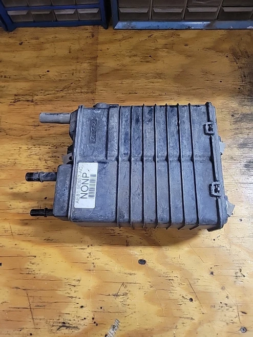 2011-2013 Ford Fiesta AE819E857AC Used OEM EVAP Vapor Charcoal Canister