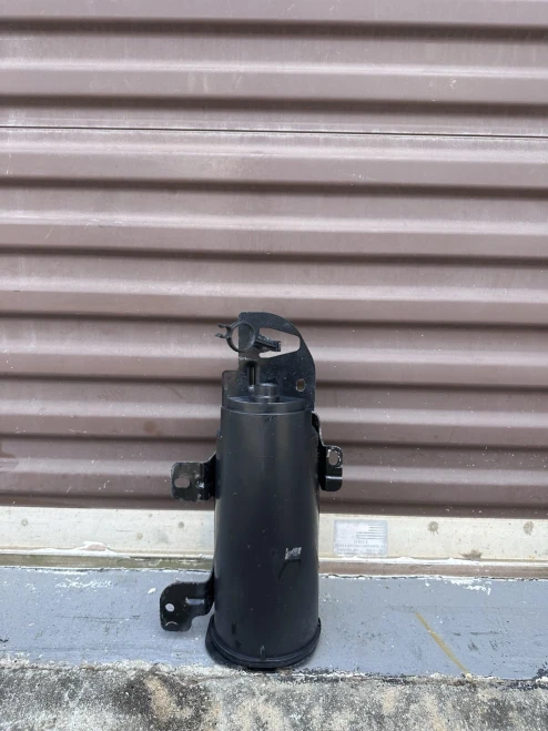 1999 Ford Mustang Used OEM EVAP Vapor Charcoal Canister