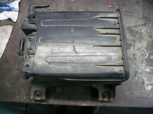 2008-2016 Ford F-350 CC3Z9D653E Used OEM EVAP Vapor Charcoal Canister