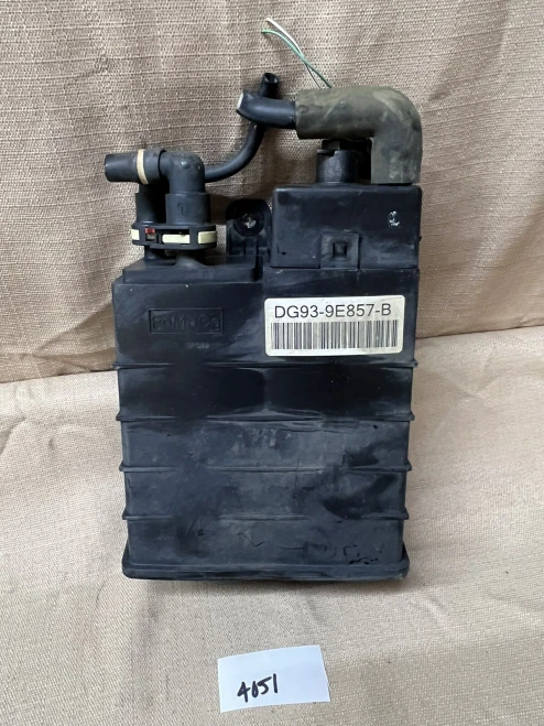 2014 Ford Escape DG939E857B 2.5L Used OEM EVAP Vapor Charcoal Canister