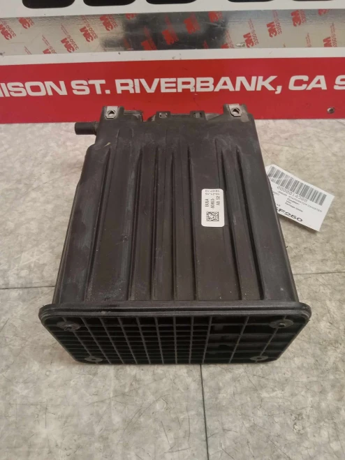 Ford F-250 BU5A9D653AB Used OEM EVAP Vapor Charcoal Canister