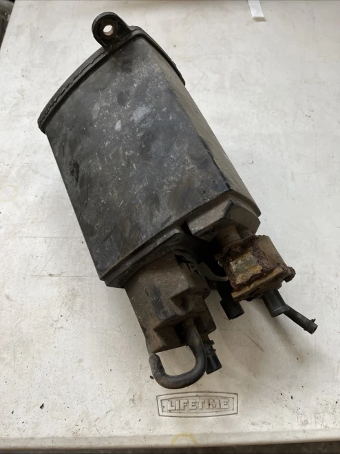 2002-2004 Honda CR-V Used OEM EVAP Vapor Charcoal Canister