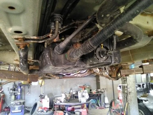 Honda CR-V Used OEM EVAP Vapor Charcoal Canister