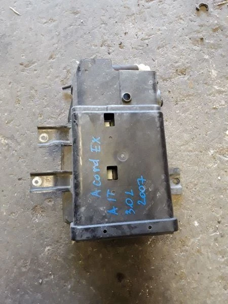 2007 Honda Accord 3.0L Used OEM EVAP Vapor Charcoal Canister