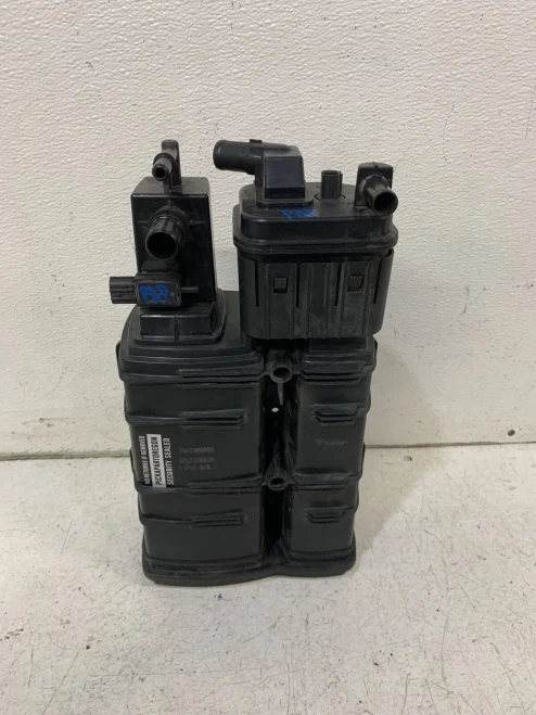 2004-2005 Honda Element Used OEM EVAP Vapor Charcoal Canister