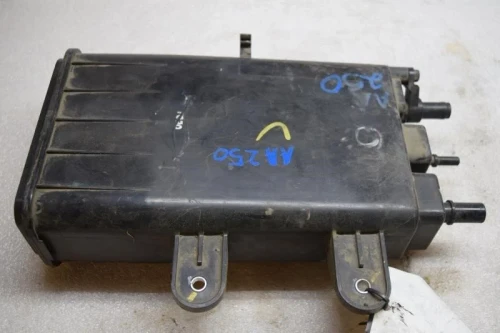 2010-2013 Hyundai Tucson 314202S500 Used OEM EVAP Vapor Charcoal Canister