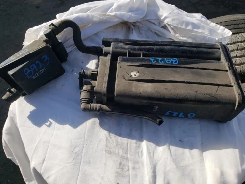 2014 Hyundai Veloster Used OEM EVAP Vapor Charcoal Canister
