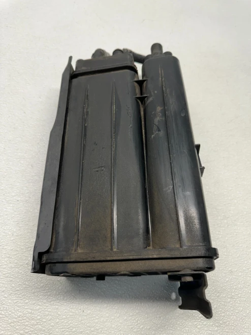 2011-2014 Hyundai Sonata 2.4L Hybrid Used OEM EVAP Vapor Charcoal Canister