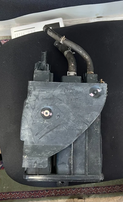 Infiniti G35 14950AM600 Used OEM EVAP Vapor Charcoal Canister