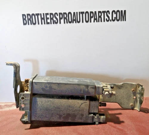 Infiniti QX56 149507S000 Used OEM EVAP Vapor Charcoal Canister