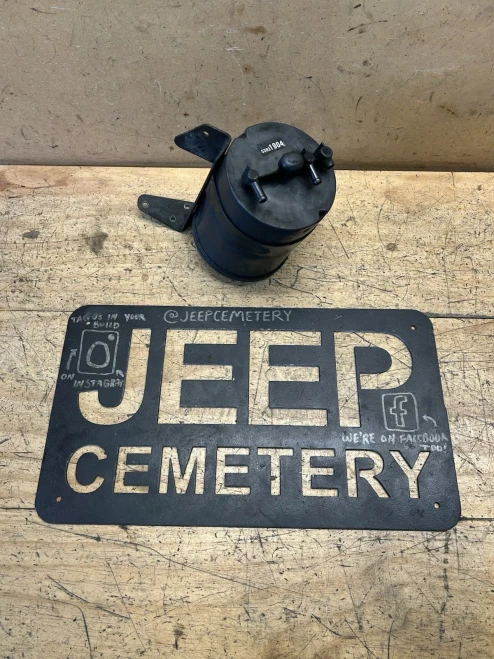 1997-2001 Jeep Wrangler 53031904 Used OEM EVAP Vapor Charcoal Canister