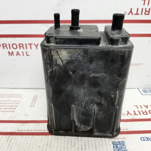 1996-1998 Jeep Cherokee 53030837 Used OEM EVAP Vapor Charcoal Canister