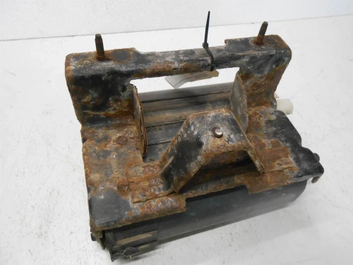 2007-2010 Jeep Commander Used OEM EVAP Vapor Charcoal Canister