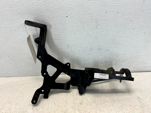 2012-2019 Land Rover Range Rover Used OEM EVAP Vapor Charcoal Canister