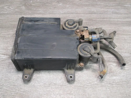 2001-2006 Lexus LS430 7774050091 Used OEM EVAP Vapor Charcoal Canister